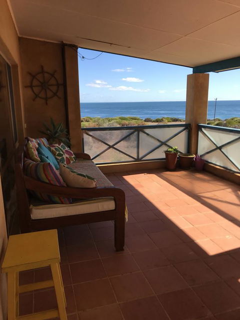 Surf Views - Accommodation Noosa 10