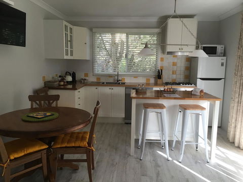 Applegate Lane Chalet - Accommodation Noosa 12