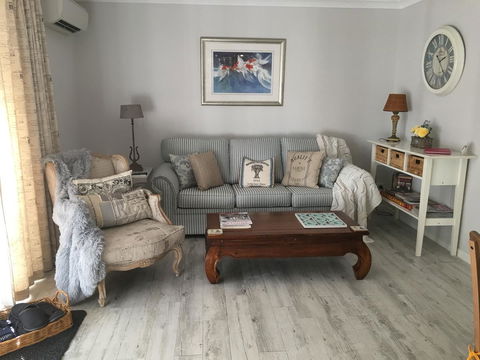 Applegate Lane Chalet - Accommodation Noosa 10