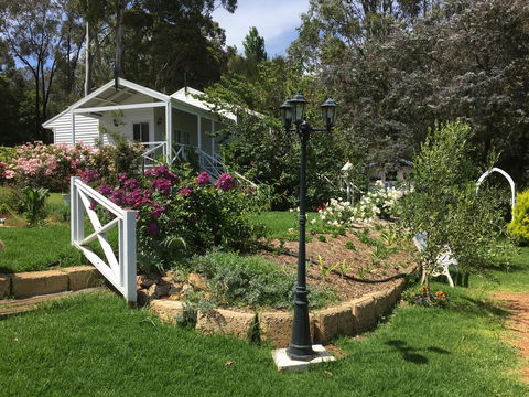 Applegate Lane Chalet - Accommodation Noosa 4
