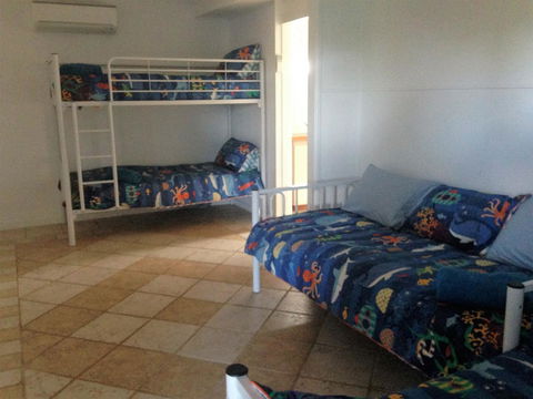 Lemon Tree Lodge - Accommodation Noosa 8