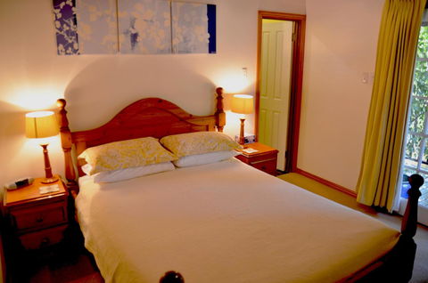 RoseMoore Bed & Breakfast - Accommodation Noosa 10