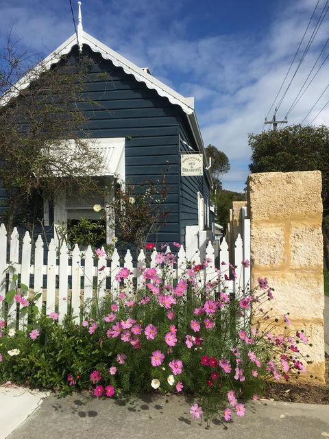 RoseMoore Bed & Breakfast - Accommodation Noosa 2