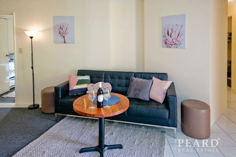 Scarborough Beach, Perth - Sun & Surf Villa - Accommodation Noosa 14
