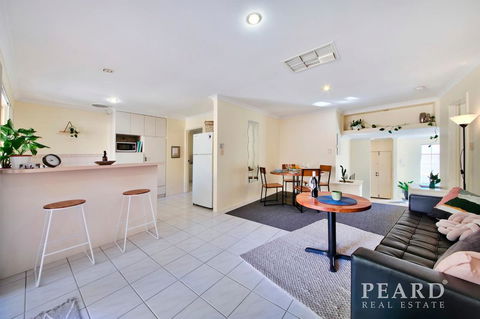 Scarborough Beach, Perth - Sun & Surf Villa - Accommodation Noosa 13