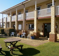 Baywatch Manor Augusta - Accommodation Noosa