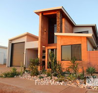 31 Inggarda Lane - Spectacular Views with a Private Jetty and Wi-Fi - Accommodation Noosa