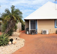 Osprey Holiday Village Unit 213/1 Bedroom - Spa bath king size bed perfect for any couple - Accommodation Noosa