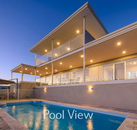 32 Corella Court - Private Jetty and Pool - Accommodation Noosa