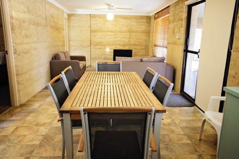 Hopetoun Motel & Chalet Village - Accommodation Noosa 40