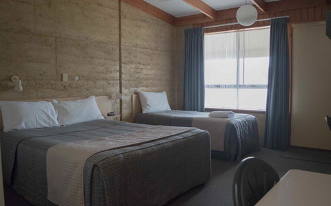 Hopetoun Motel & Chalet Village - Accommodation Noosa 1
