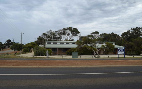Hopetoun Motel & Chalet Village - Accommodation Noosa 18