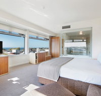 Quality Hotel Gateway Inn Devonport - Accommodation Noosa