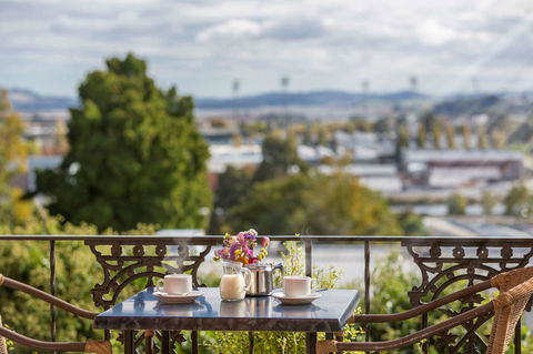 Coach House Launceston - Accommodation Noosa 27