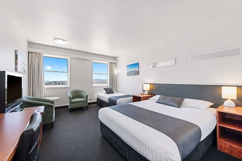 Coach House Launceston - Accommodation Noosa 4