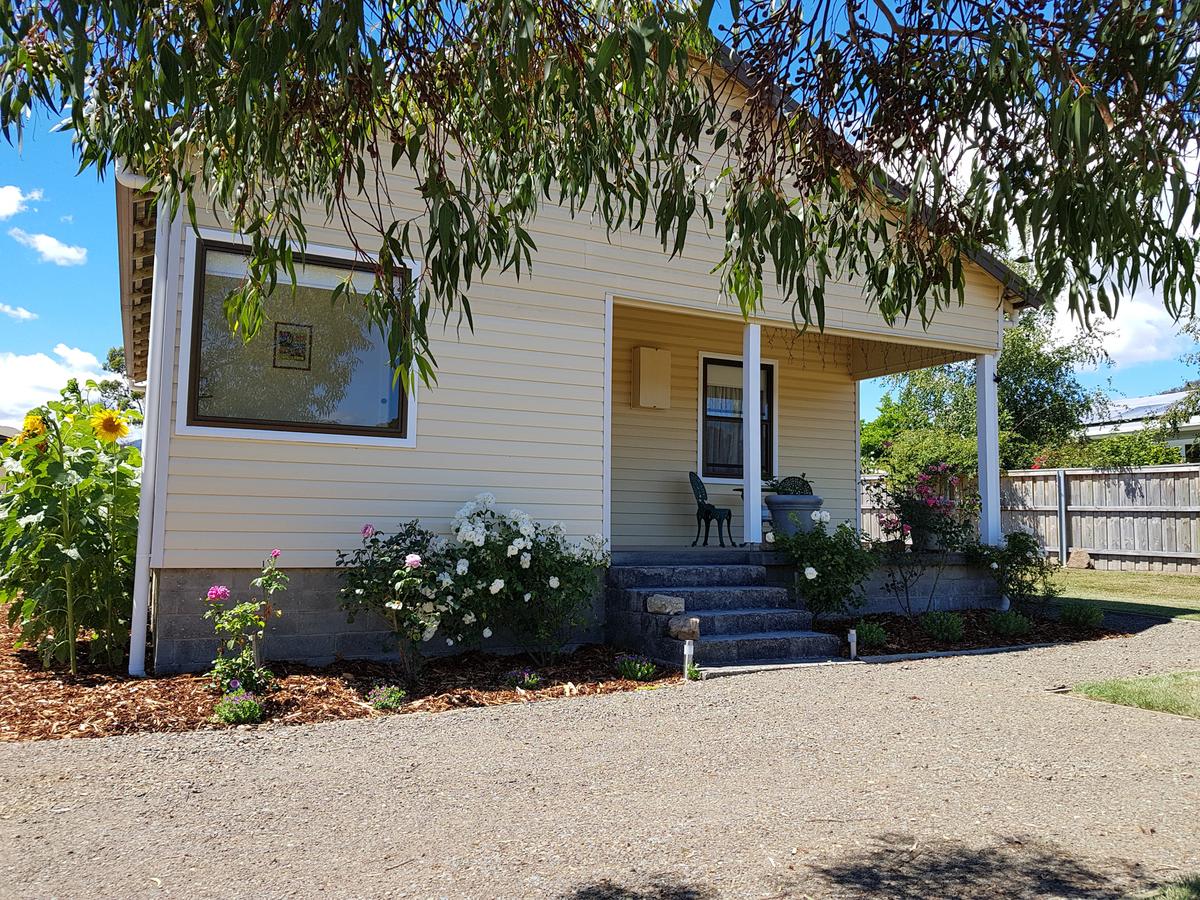 Lonnavale TAS Accommodation Noosa