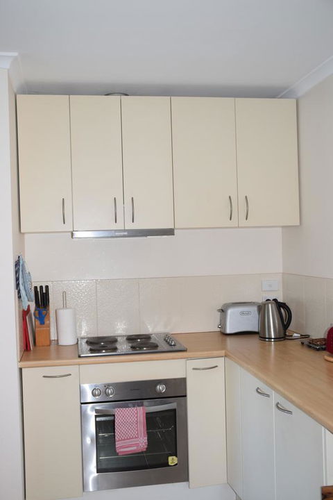 Anchorage Waterfront Retreat - Accommodation Noosa 2
