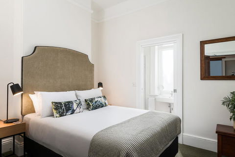 The Florance - Accommodation Noosa 44