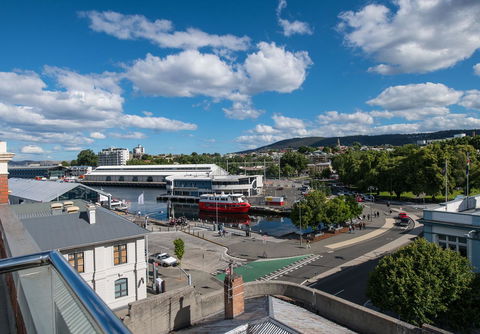 Sullivans Cove Apartments - Accommodation Noosa 24