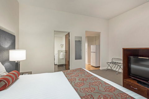 Mantra One Sandy Bay Road - Accommodation Noosa 13