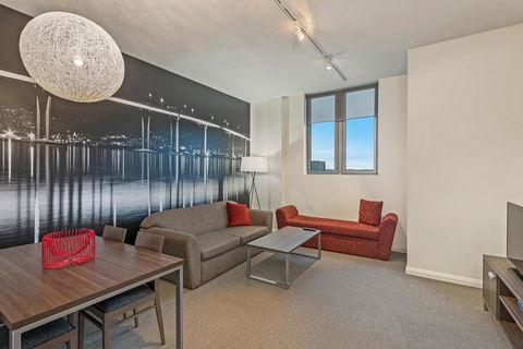 Mantra One Sandy Bay Road - Accommodation Noosa 3