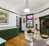 Insomnia on Elizabeth - Accommodation Noosa