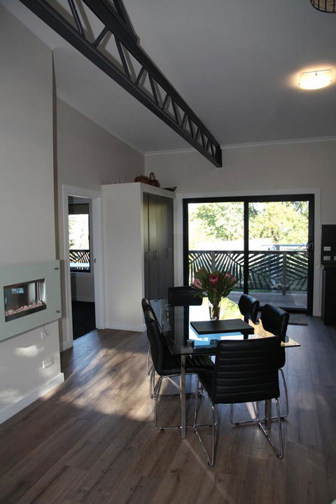 The WeareHouse In Deloraine - Accommodation Noosa 33