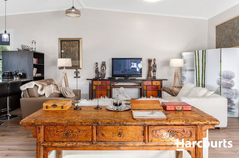 The WeareHouse In Deloraine - Accommodation Noosa 16
