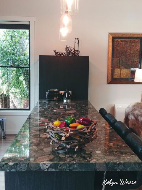 The WeareHouse In Deloraine - Accommodation Noosa 25