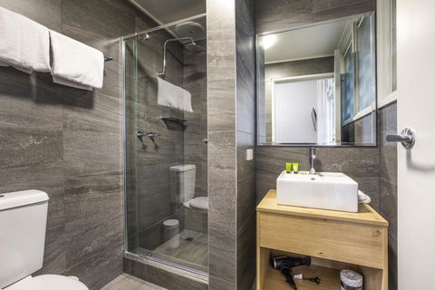 Nightcap At Sylvania Hotel - Accommodation Noosa 2