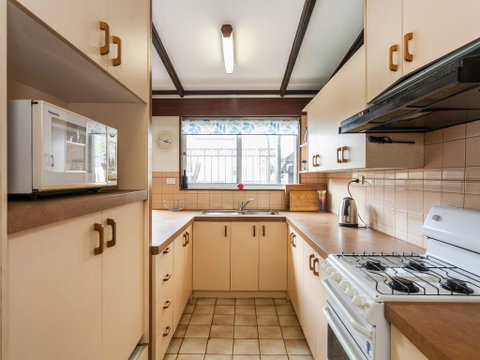 OCEAN SOUNDS - Anglesea - Accommodation Noosa 2