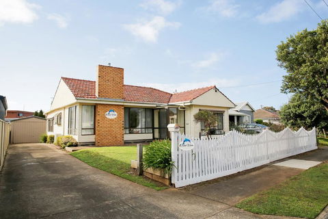 Ocean Views - Accommodation Noosa 0