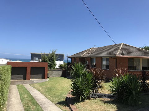 OCEAN VIEWS - Accommodation Noosa 0