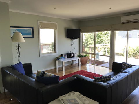OCEAN VIEWS - Accommodation Noosa 1