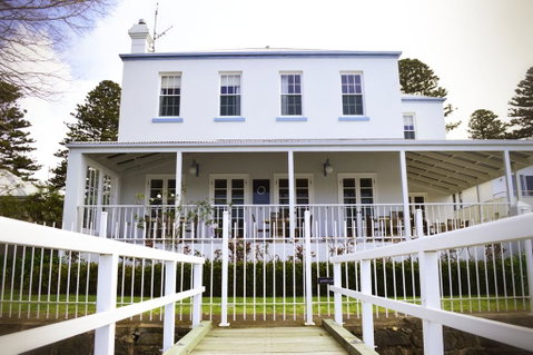 Oscars Waterfront Boutique Hotel - Accommodation Noosa 0