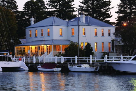 Oscars Waterfront Boutique Hotel - Accommodation Noosa 3
