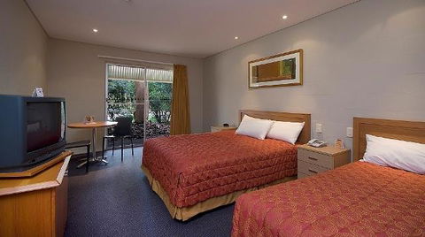 Outback Pioneer Hotel - Accommodation Noosa 1