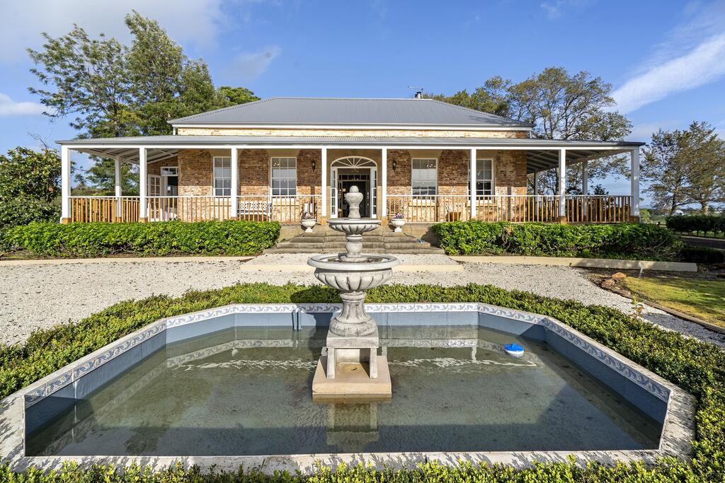 Rowella TAS Accommodation Noosa