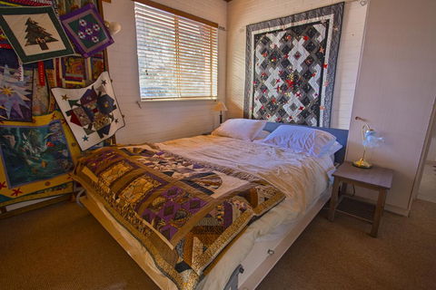 Quilters Studio - Accommodation Noosa 2
