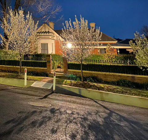 QUILTY HOUSE (Formerly Beethovens) - Accommodation Noosa 0