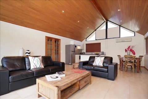 Raffles Swan River Applecross Heathcote Park - Accommodation Noosa 0