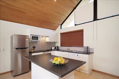 Raffles Swan River Applecross Heathcote Park - Accommodation Noosa 2