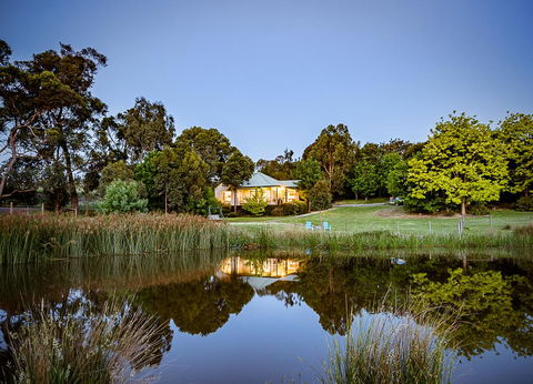 Raynella Alpaca Farmstay - Accommodation Noosa 0