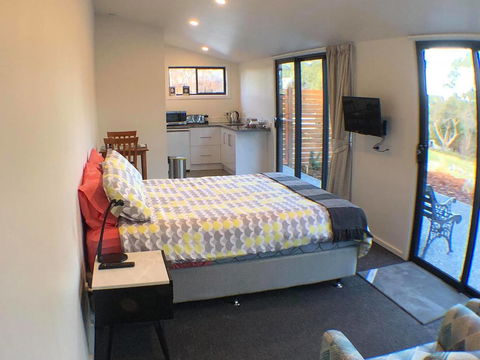 REBS B@B - Accommodation Noosa 2