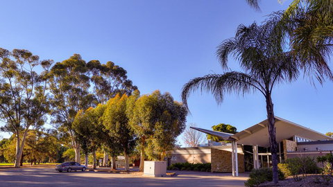 Renmark Country Club - Accommodation Noosa 1