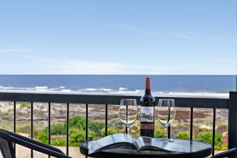 Right On The Beach @ Moana - Accommodation Noosa 1