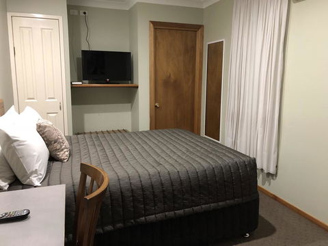 Roydons Motor Inn - Accommodation Noosa 3
