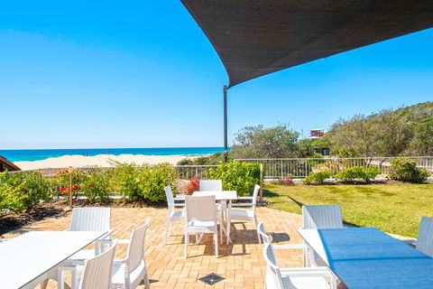 Sandcastles On Currumbin Beach - Accommodation Noosa 0