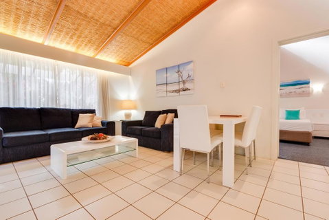 Sapphire Sea N Sand - Accommodation Noosa 1