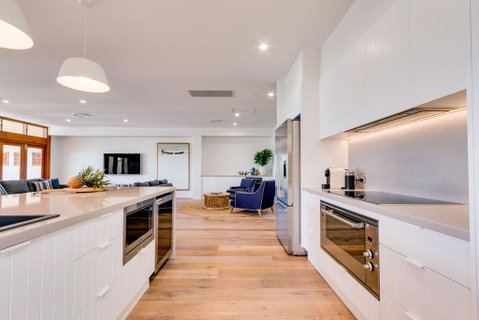 Sapphire Seas Beach House - Accommodation Noosa 3
